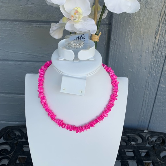 Hot Pink Necklace!  16",  Adorable, and ready for Summer! - Picture 2 of 6